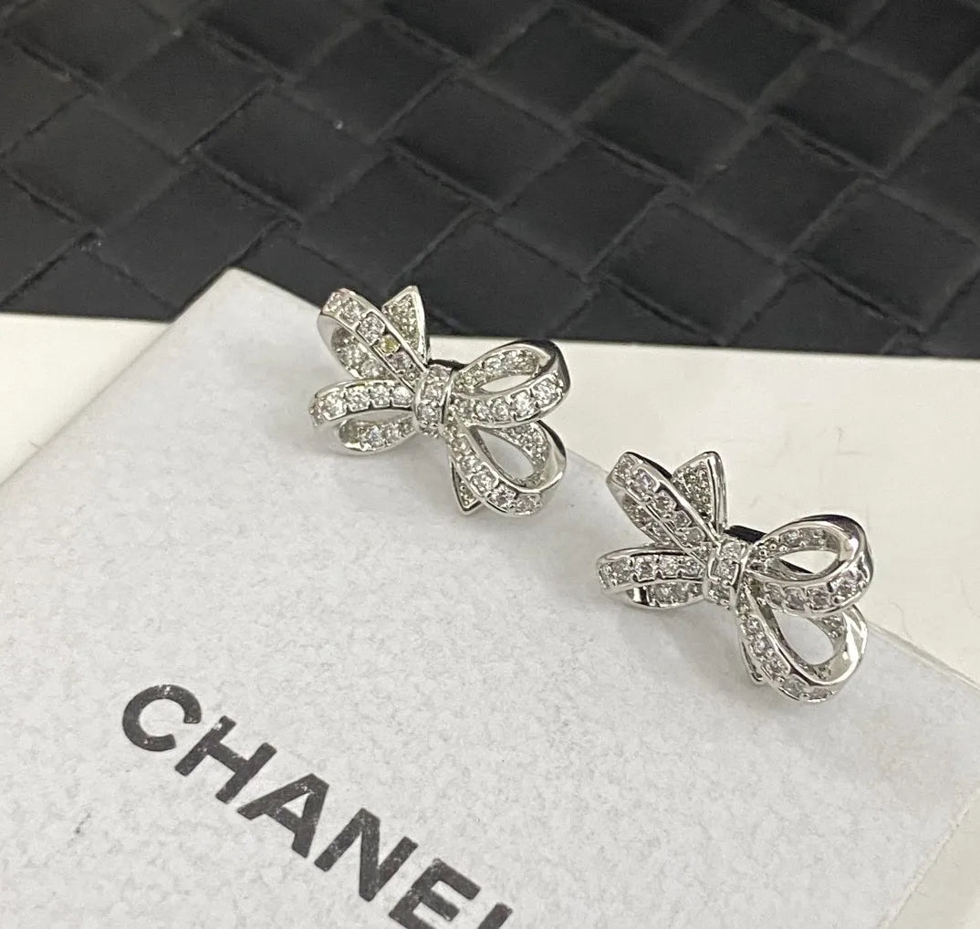 Earrings V289