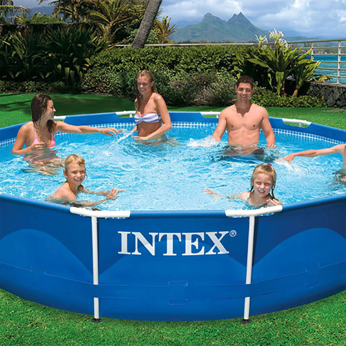 12'x30 Swimming Pool with Pump, Ladder, and Cover Y648