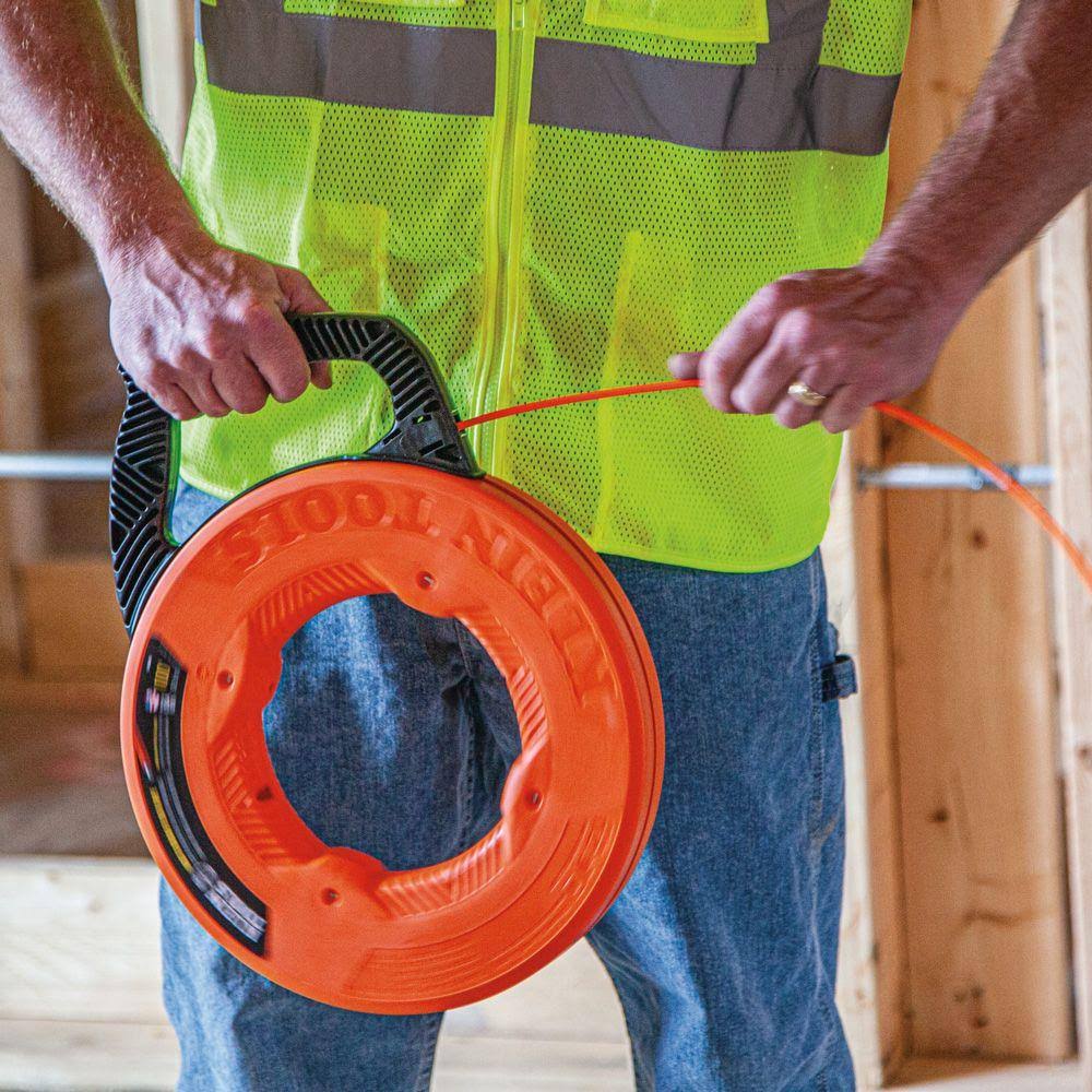 100 ft Multi-Groove Fiberglass Fish Tape with Spiral Steel Leader K555