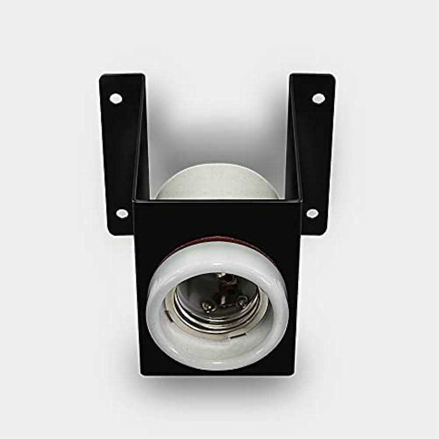 Lamp Holder M67797