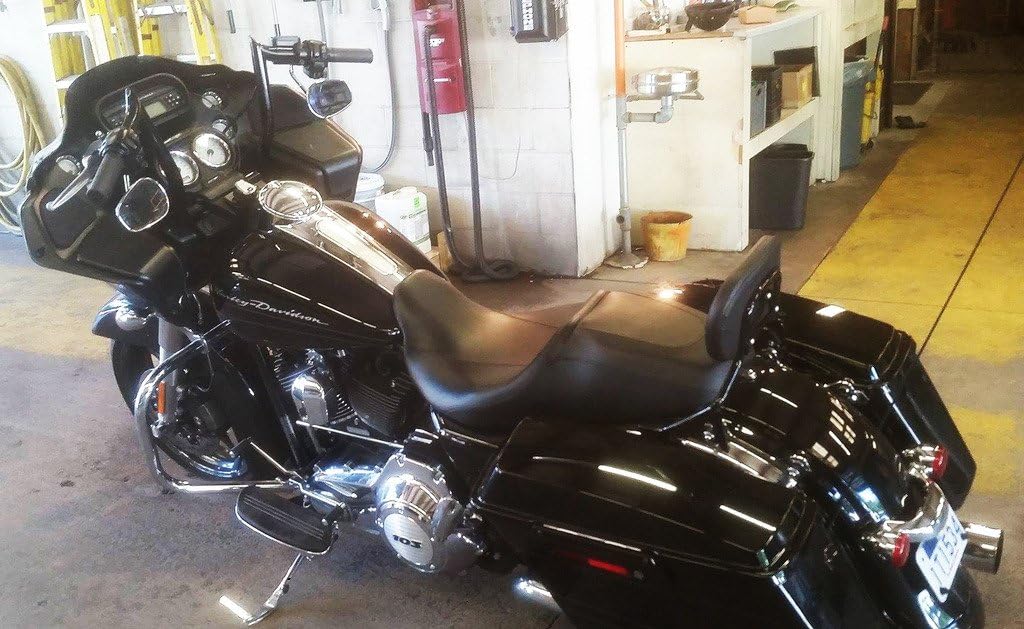 16" Custom Ape Hanger Handlebars for Harley Road Glides U3168