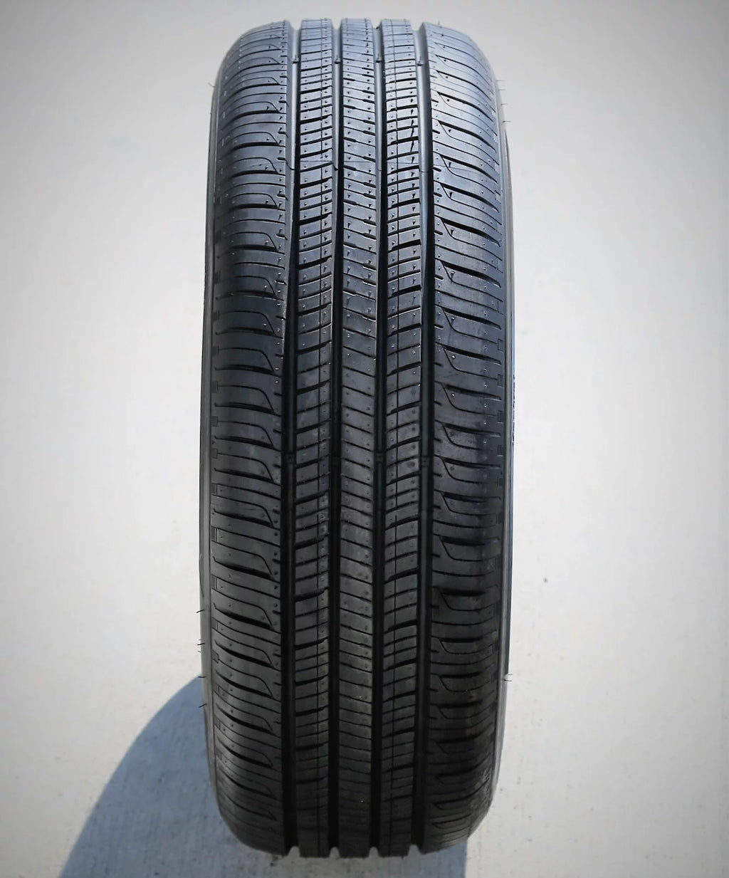 All Season 215/55R16 93H Passenger Tire P46256